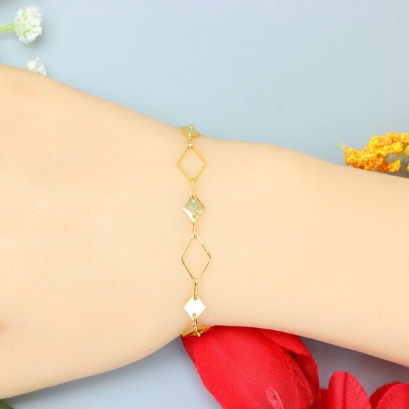 "Elegant & Trendy Bracelet, A Perfect Gift for Women, Thoughtful, EVCH1848 - Picture 10 of 10